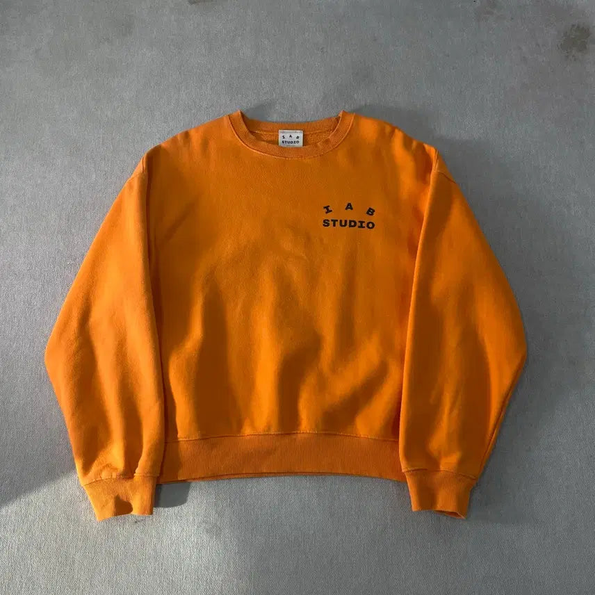 [SOLD OUT] 100 아이앱스튜디오 두산 오렌지 맨투맨