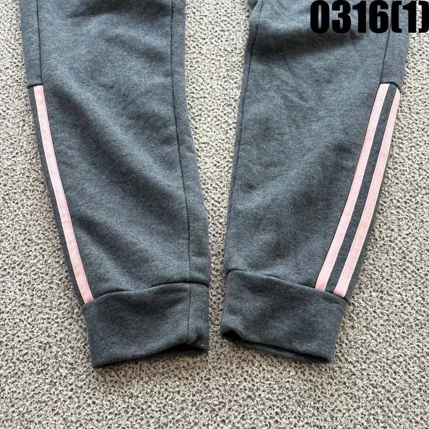 [SOLD OUT] 아디다스 회색 트레이닝 바지 핑크 라인 M