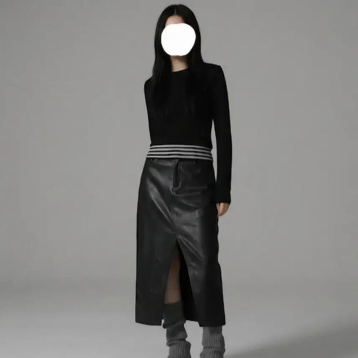 [SOLD OUT] ZARA 블랙 레더 스커트 트임 치마