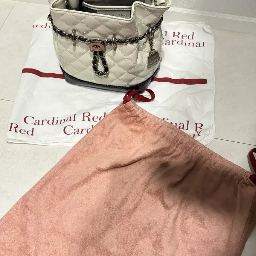 [BUNJANG] Cardinal Red Velvet Handbag / 카디널 레드 벨백(믹스)