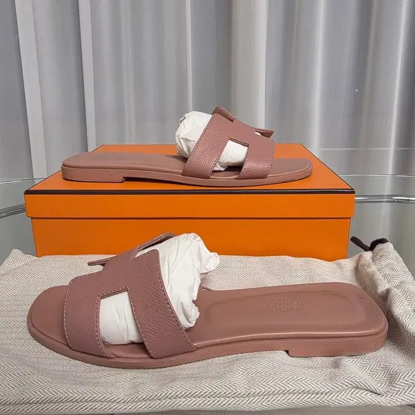 [BUNJANG] Hermes Oran Sandals Epsom &amp; Porcelain Women&