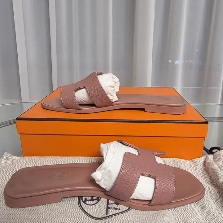 [BUNJANG] Hermes Oran Sandals Epsom &amp; Porcelain Women&