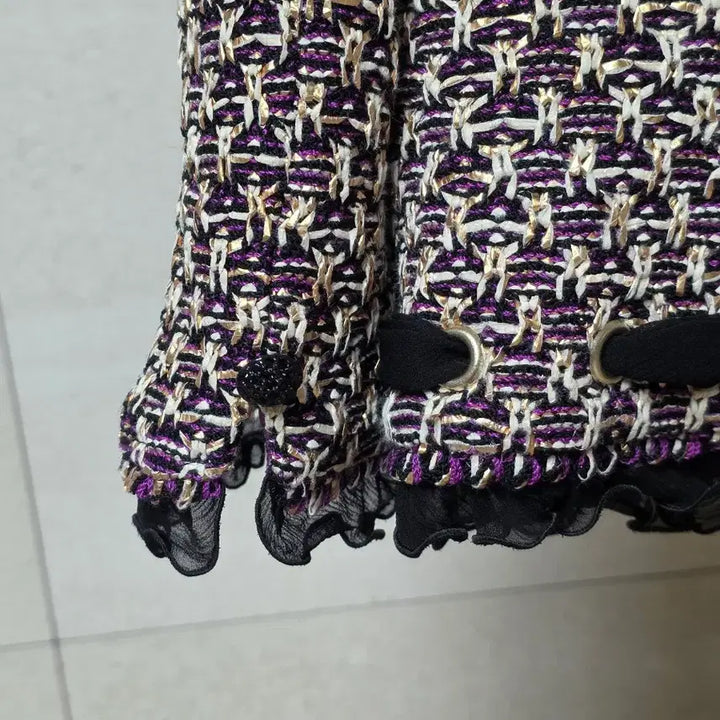 [BUNJANG] ST. JOHN Purple Metallic Jacket &amp; Skirt Set / ST. JOHN 센존 주얼 퍼플 메탈릭 자켓 &amp; 스커트 셋업