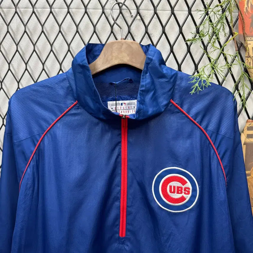 [BUNJANG] MLB X G-lll Chicago Cubs Windbreaker Jacket / MLB X G-lll 칼뱅크 시카고 컵 바람막이 전면 로고 포인트 블루