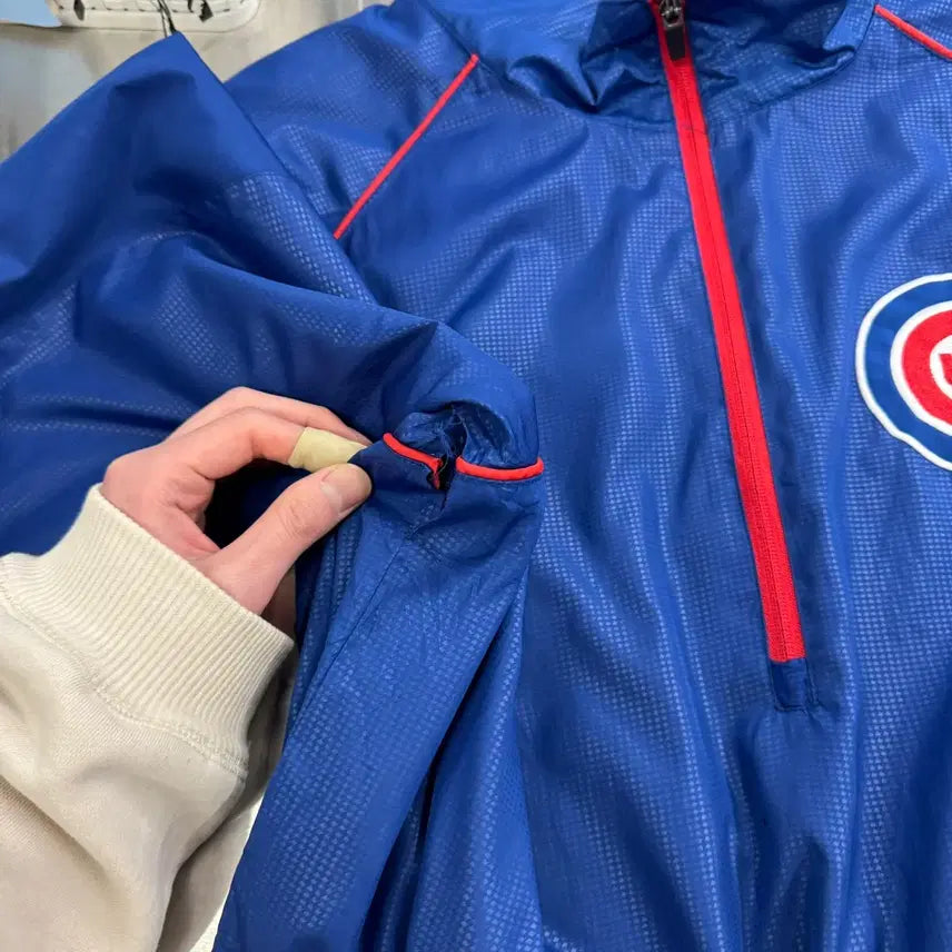 [BUNJANG] MLB X G-lll Chicago Cubs Windbreaker Jacket / MLB X G-lll 칼뱅크 시카고 컵 바람막이 전면 로고 포인트 블루