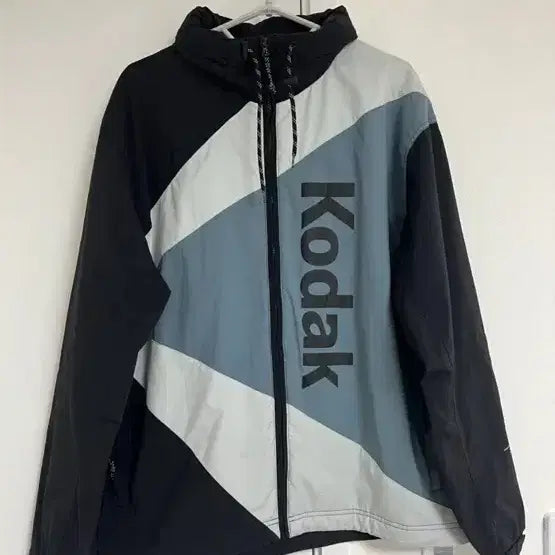 [BUNJANG] Kodak K-Jacket Windbreaker (XL to L) Exchange / 코닥 케이자켓 바람막이 교환(xl -> l)