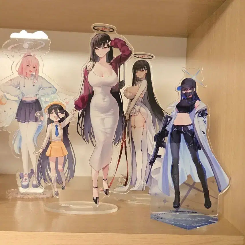 [BUNJANG] Blue Archive Acrylic Stand Figure Official &amp; Unofficial Goods / 블루 아카이브 아크릴 스탠드 피규어 공식+비공식 굿즈