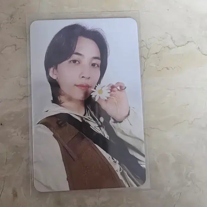 [BUNJANG] Seventeen Yoon Jeonghan Magazine Photocard / 고잉 잡지 윤정한 포카