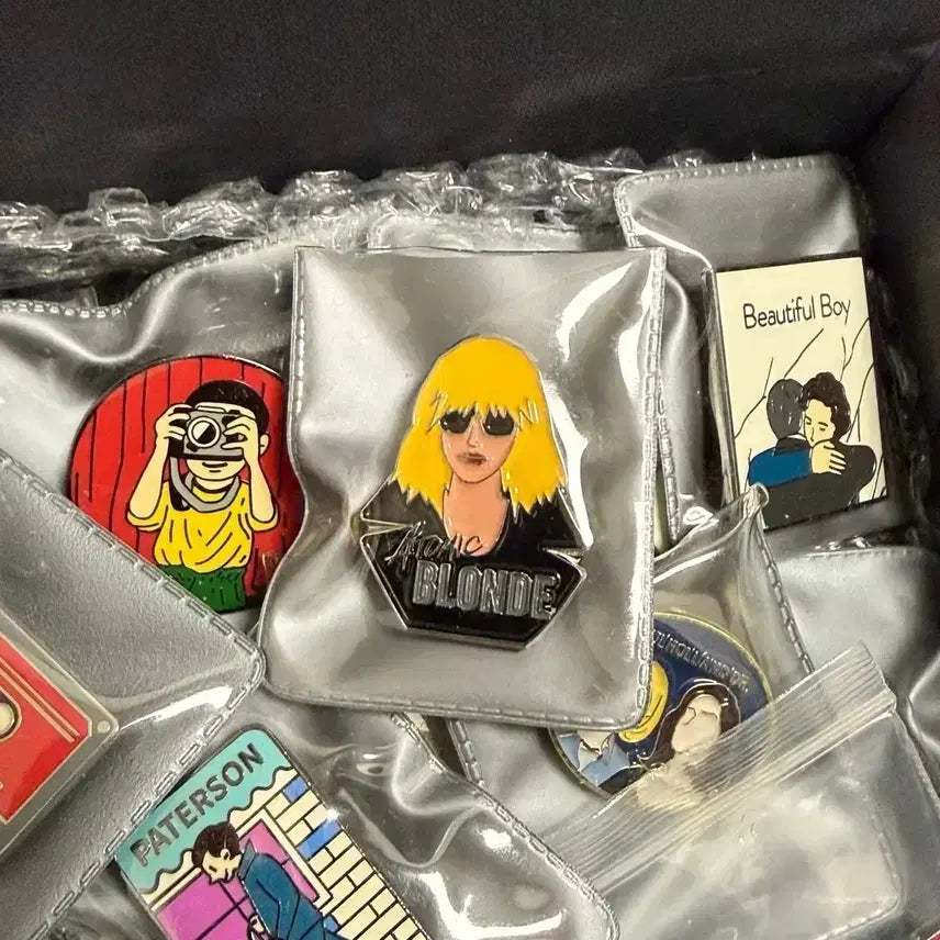 [BUNJANG] Atomic Blonde Charlize Theron Movie Badge / 아토믹 블론드 뱃지 샤를리즈테론 영화 뱃지