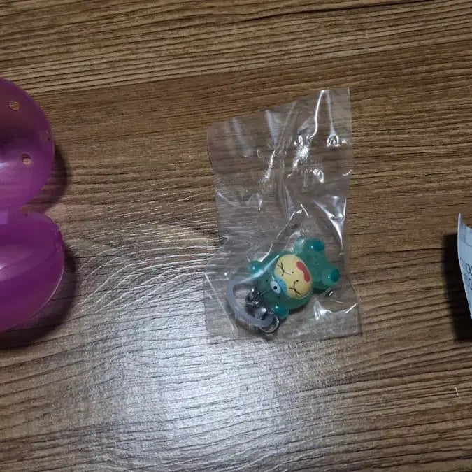 [BUNJANG] Crayon Shin-chan Hoon Figure / 짱구는 못말려 메지루시 가챠 - 훈이