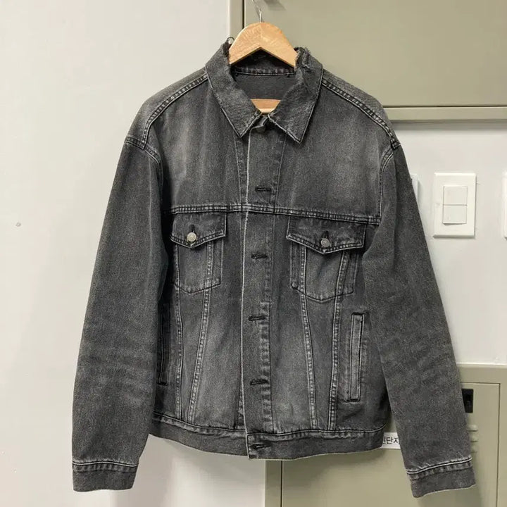 [BUNJANG] Balenciaga Back Logo Black Denim Jacket / 백화점판 발렌시아가 백로고 흑청 데님 자켓 36