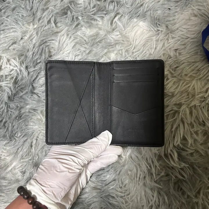 [SOLD OUT] [S급 풀박스] 루이비통 포켓 오거나이저 모노그램 쉐도우 블랙 지갑 급처