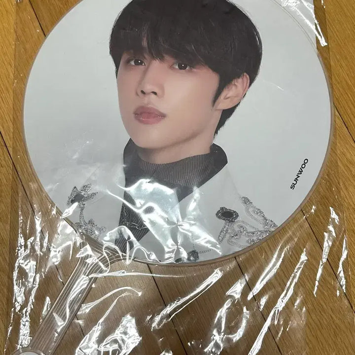 [BUNJANG] The Boyz Sunwoo Uchiwa Image Picket MD / 더보이즈 선우 우치와 이미지피켓 더비존 엠디