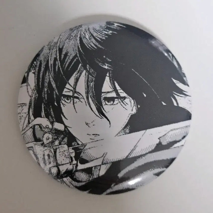 [BUNJANG] Attack on Titan Non-Official Eren Mikasa Armin Levi Hanji Can Badges Bundle Set / 일괄) 진격의거인 비공굿 캔뱃지 에렌 미카사 아르민 리바이 한지