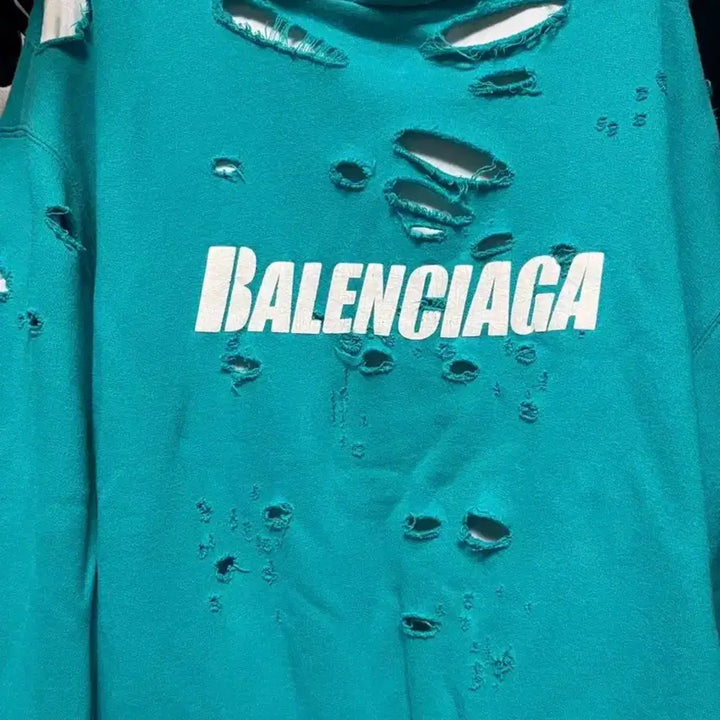 [BUNJANG] Balenciaga Distroyed Hoodie XXS / 발렌시아가 디스트로이드 후드 xxs
