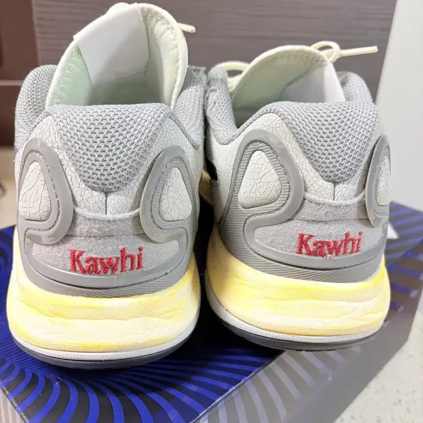 [BUNJANG] New Balance Kawhi 4 Gray Day Sneakers / 뉴발란스 카와이 4 그레이데이 D 275