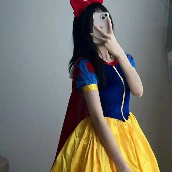 [BUNJANG] Snow White Dress for Graduation Photoshoot / (진짜예쁨. 퀄리티1등) 백설공주 드레스 디즈니 웨딩 졸업사진 대여 졸사