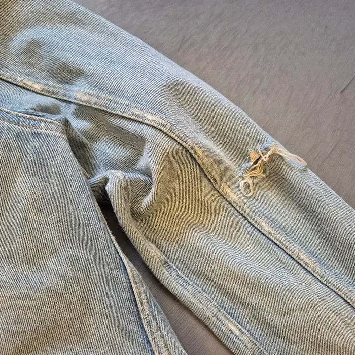 [BUNJANG] Denim &amp; Supply Distressed Denim Jacket / L>데님앤서플라이 디스트레스드 데님 자켓