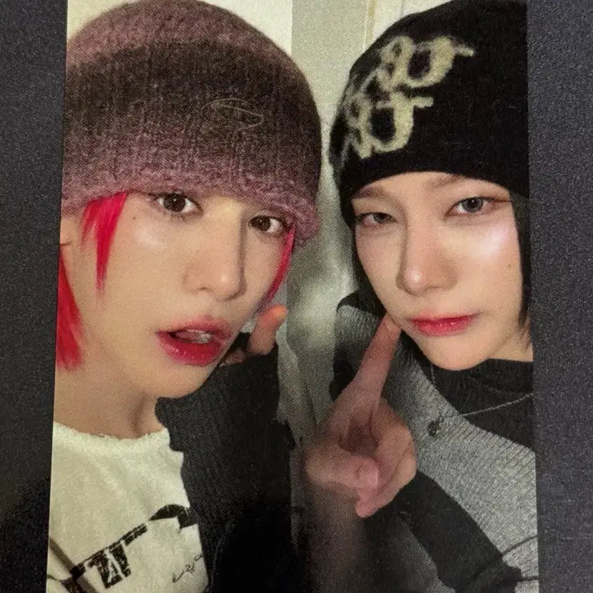 [BUNJANG] XLOV Umuti &amp; Louis POB Photocard / 엑스러브 (XLOV) 우무티&amp;루이 미공포 포카