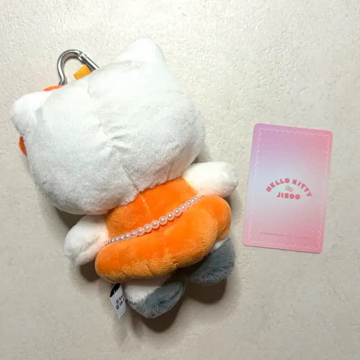[BUNJANG] Hello Kitty x Jisoo Orange Collaboration Keyring / 헬로키티X지수 콜라보 오렌지색 키