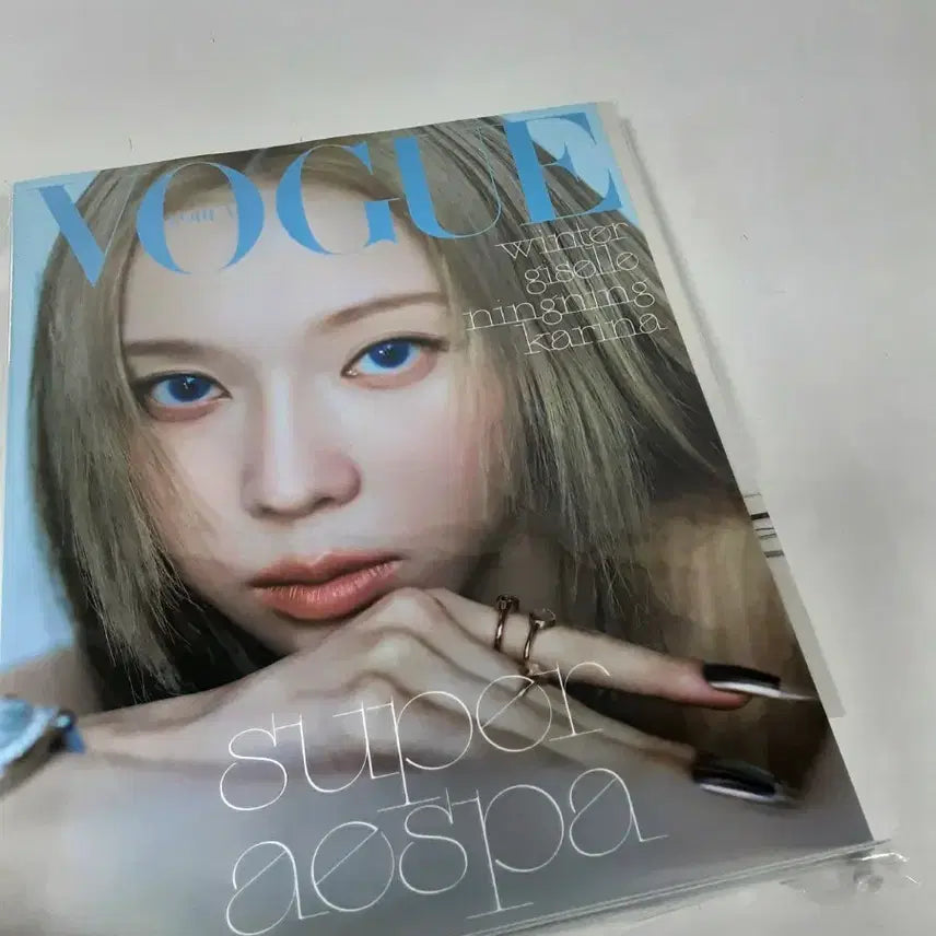 [BUNJANG] Vogue Korea aespa Winter Cover / 보그 코리아 aespa 에스파 윈터 커버
