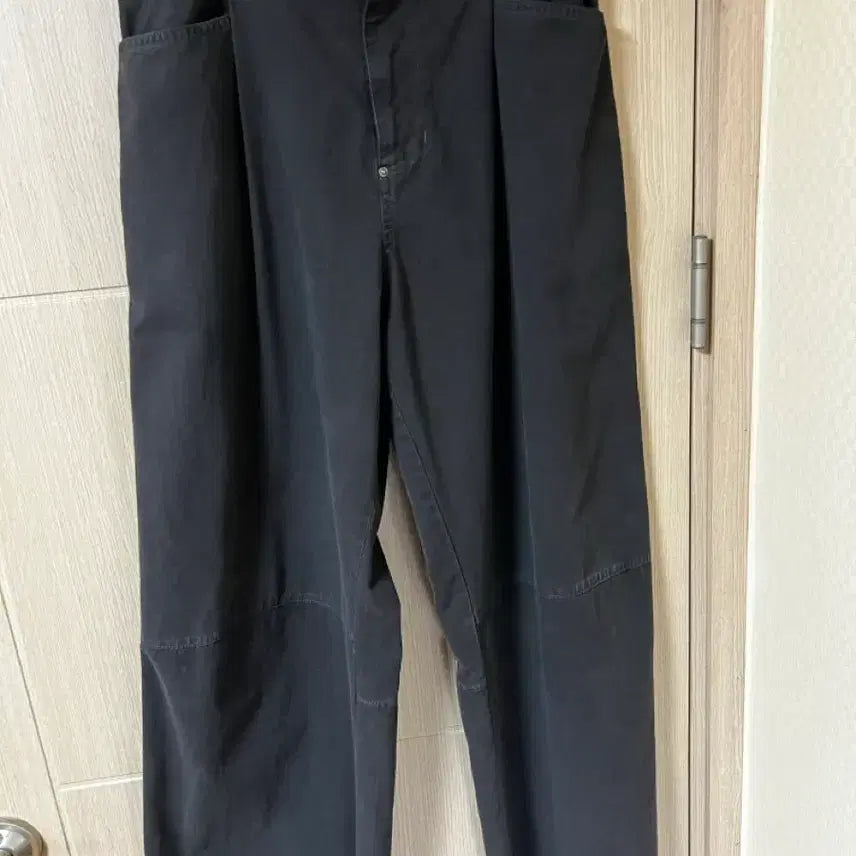[BUNJANG] Polytelu 1011 Goshima Pants Charcoal / [4] 폴리테루 1011 고시마 팬츠 리벳 플라워 빈티지 차콜