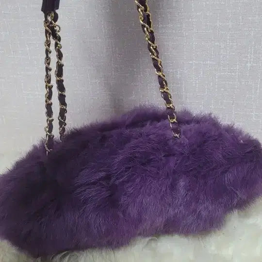 [BUNJANG] Purple Fur Shoulder Bag with Chain Detail / 퍼플 퍼 숄더백 체인 가방 여러개 개당 두개 7천