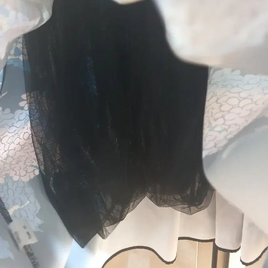 [BUNJANG] Floral Pattern Black Long Skirt / 플라워 패턴 블랙 롱 스커트55~66