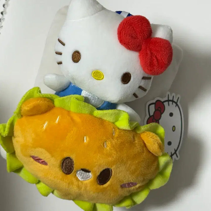 [BUNJANG] Sanrio Hello Kitty Hamburger Doll Keychain / 산리오 헬로키티 햄버거 인형 키링