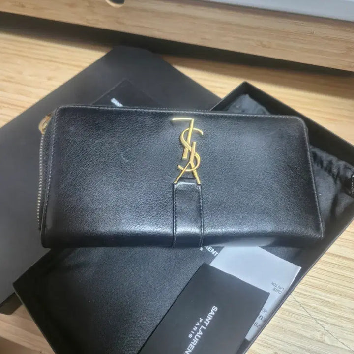 [BUNJANG] Saint Laurent Cassandra Zip Around Long Wallet / 입생로랑 금장 지퍼돌이 장지갑