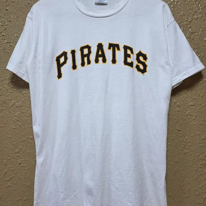 [BUNJANG] Pittsburgh Pirates White T-Shirt / 피츠버그 파이어리츠 화이트 티셔츠