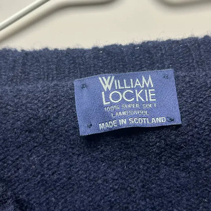 [BUNJANG] William Lockey V-Neck Knit Sweater Navy / [42] 윌리엄로키 브이넥 니트 네이비