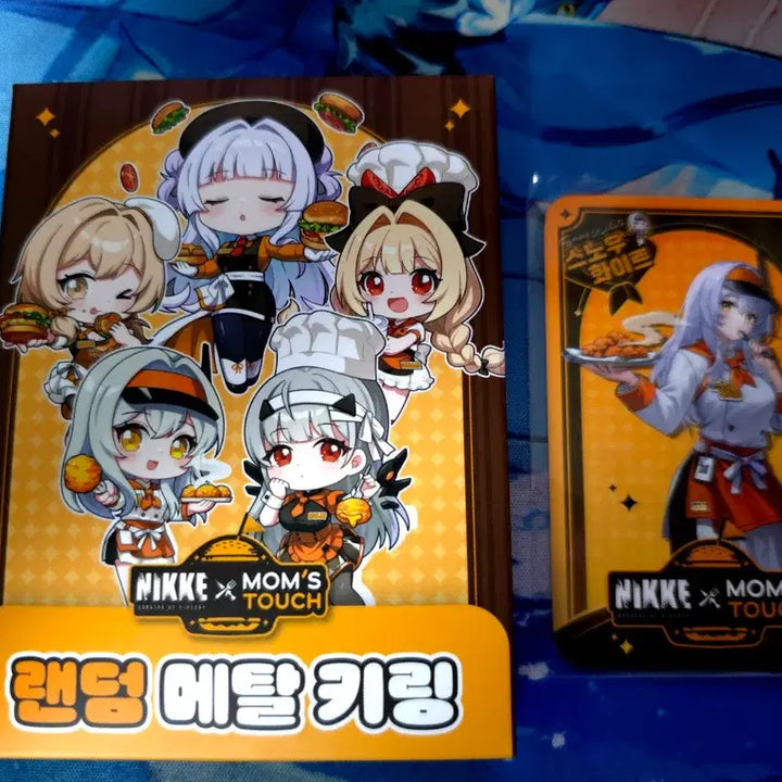 [BUNJANG] NIKKE Snow White Metal Keyring + Photocard / 니케 맘스터치 콜라보 크러스트 메탈 키링 + 스노우화이트 포토카드