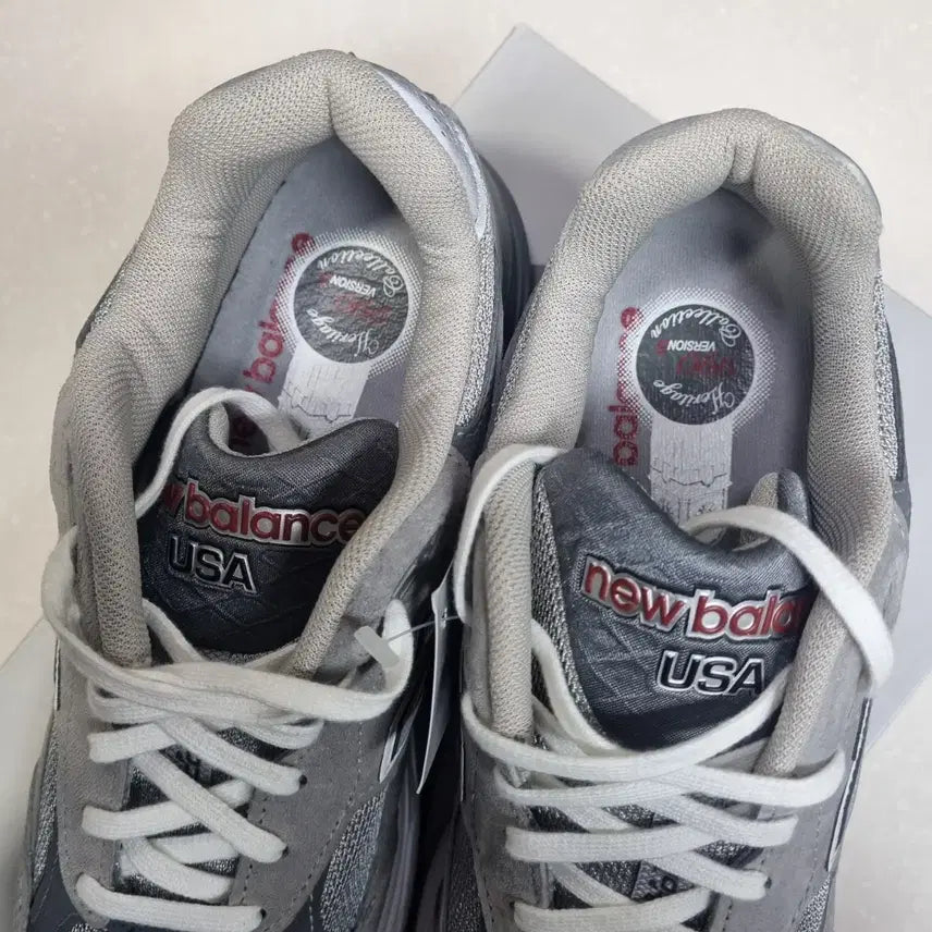 [BUNJANG] New Balance 990v3 Gray Sneakers / 뉴발란스 990v3 그레이 [260]
