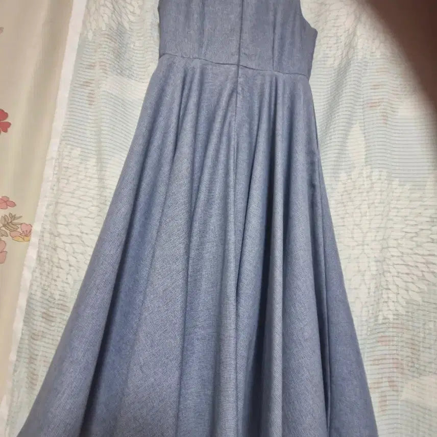 [SOLD OUT] 청색 A라인 원피스  360도 후리아