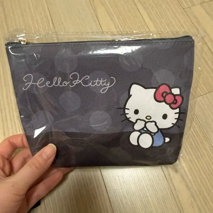 [BUNJANG] Sanrio Hello Kitty Limited Edition Bag Set / 산리오 헬로키티 한정판 가방세트