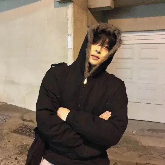 [BUNJANG] Hairly Cropped Bomber Jacket Black / 헤어리 크롭 봄버 자켓 블랙