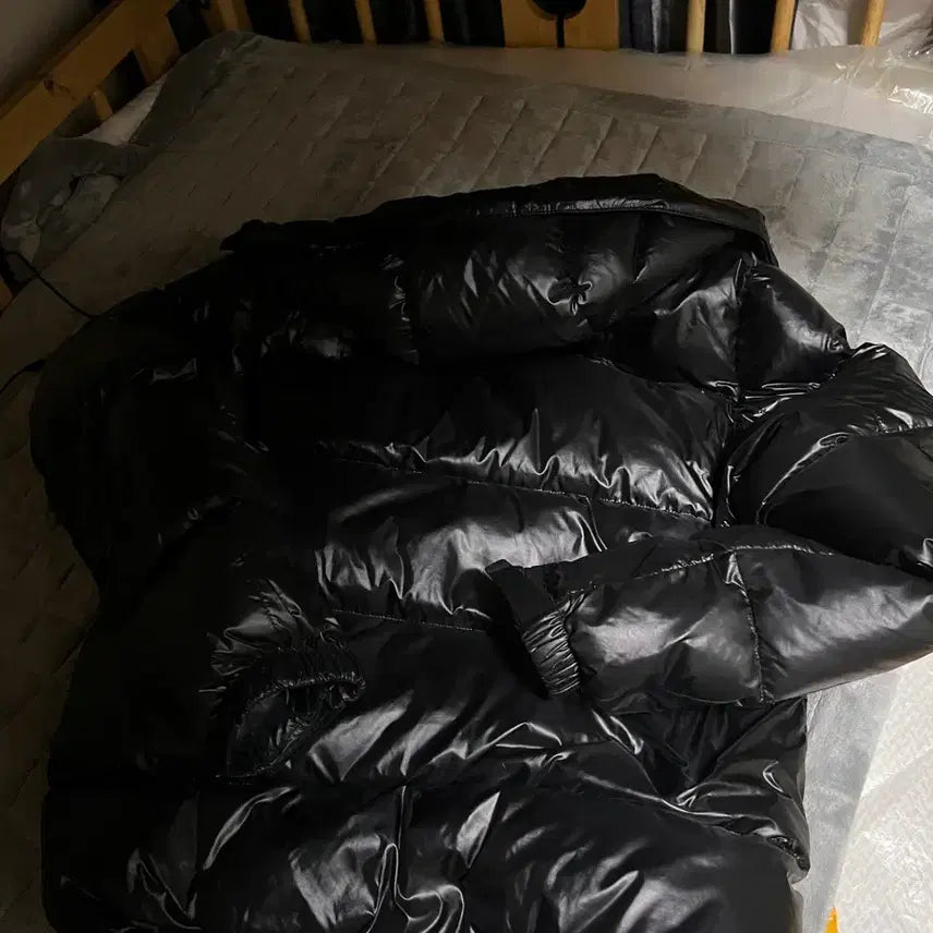 [BUNJANG] Polo Ralph Lauren Black Glossy Puffer Jacket / 폴로 랄프로렌 블랙 유광패딩