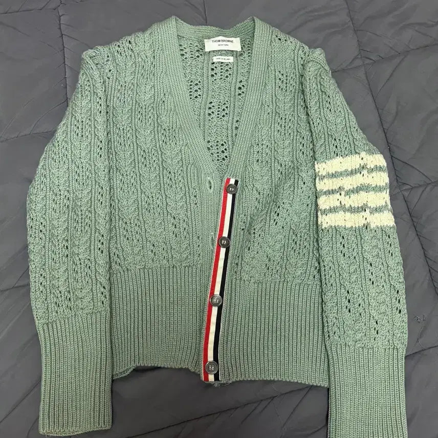 [BUNJANG] Thom Browne 4 Bar Cable Knit Cardigan Sage Color / 톰브라운 4BAR 케이블 니트 가디건 세이지컬러 40 정품