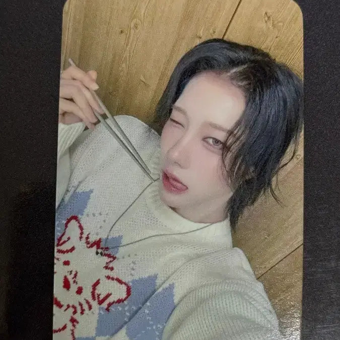 [SOLD OUT] 엑스러브 (XLOV) 루이 젓가락 미공포 포카