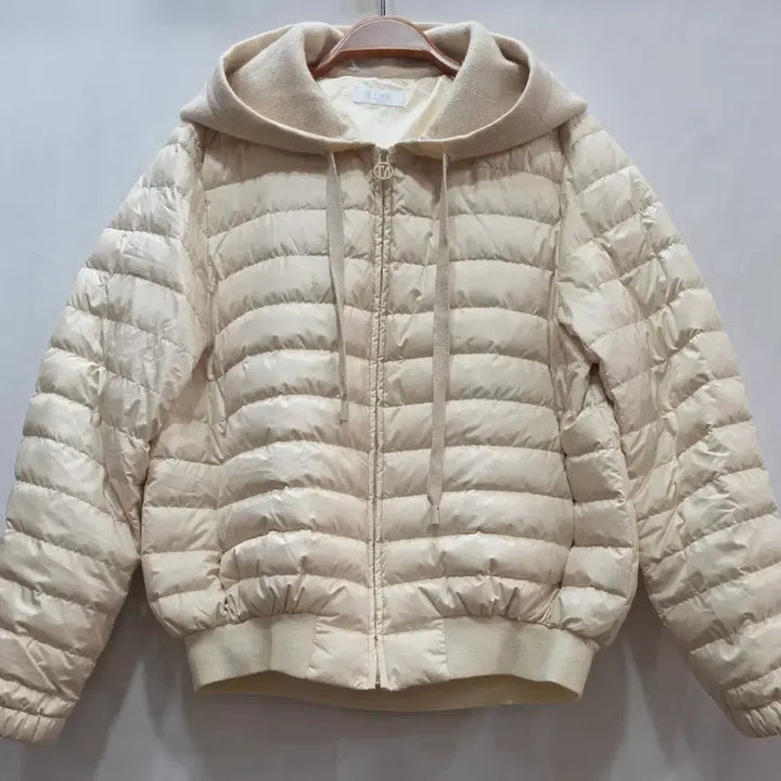 [BUNJANG] Time Ivory Hooded Lightweight Padded Jacket / (정품)타임 아이보리 후드 여성 경량 패딩