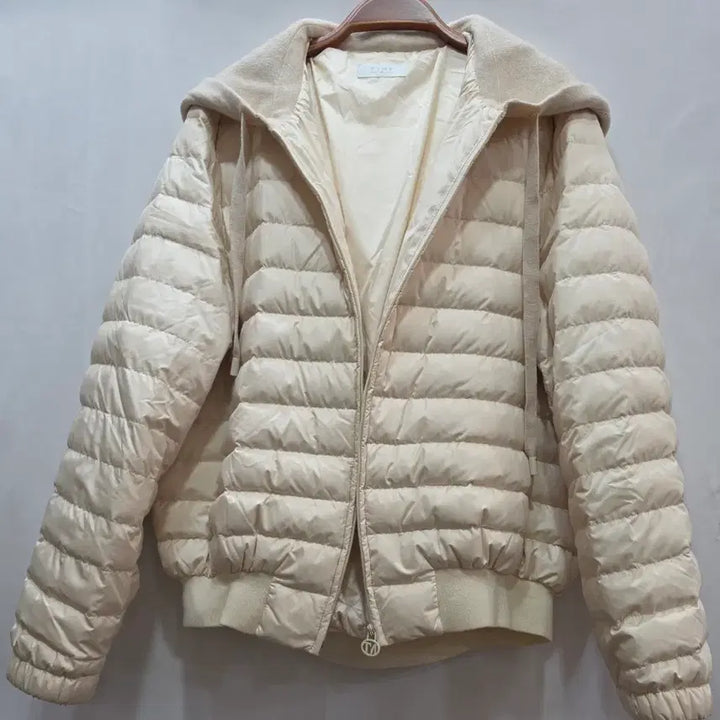 [BUNJANG] Time Ivory Hooded Lightweight Padded Jacket / (정품)타임 아이보리 후드 여성 경량 패딩