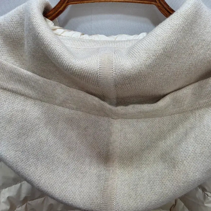 [BUNJANG] Time Ivory Hooded Lightweight Padded Jacket / (정품)타임 아이보리 후드 여성 경량 패딩