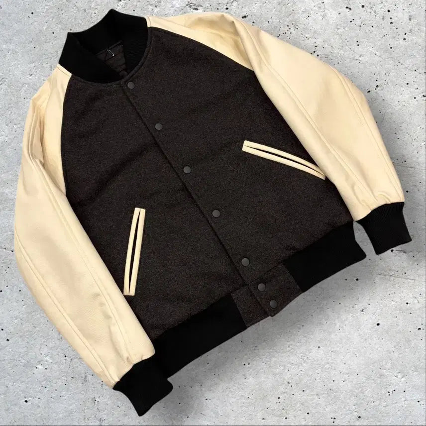 [BUNJANG] Uniqlo Leather Sleeve Stadium Varsity Jacket / [M] 유니클로 레더 소매 스타디움 바시티 자켓 D160
