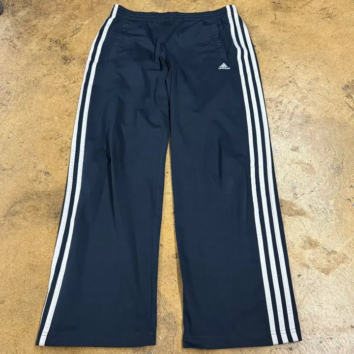 [BUNJANG] Adidas Three Stripes Training Pants Navy / [정품/95] 아디다스 삼선 트레이닝 바지 네이비