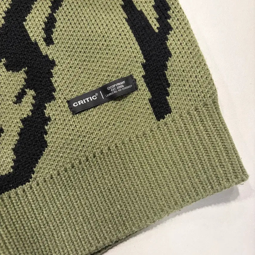 [BUNJANG] Critic Scout Boy Graphic Knit Olive / [M] 크리틱 스카웃보이 그래픽 니트 올리브 D177