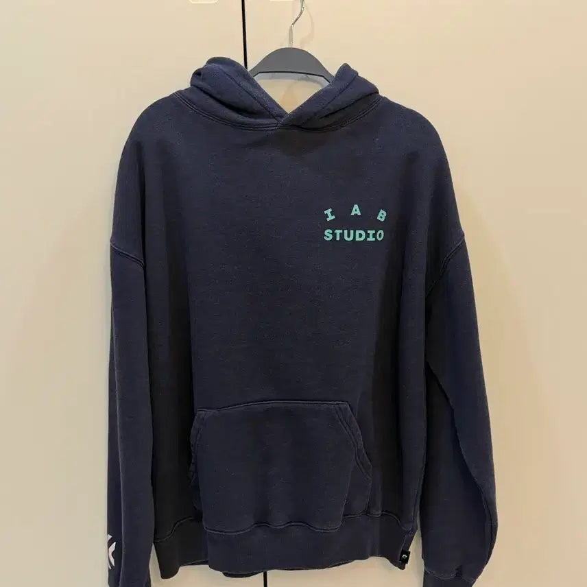 [BUNJANG] IAB Studio League of Legends Navy Hoodie / 아이앱 스튜디오 리그오브레전드 후드티