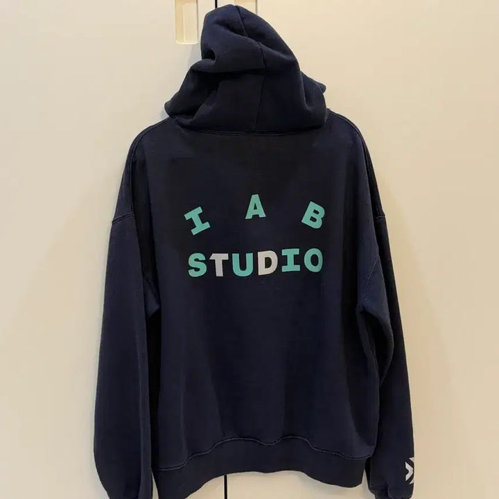 [BUNJANG] IAB Studio League of Legends Navy Hoodie / 아이앱 스튜디오 리그오브레전드 후드티
