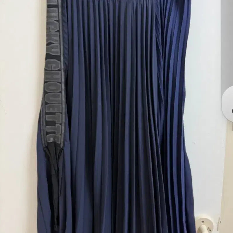 [BUNJANG] Lucky Chouette Navy Pleated Skirt / 럭키슈에뜨 네이비 플리츠 스커트/38