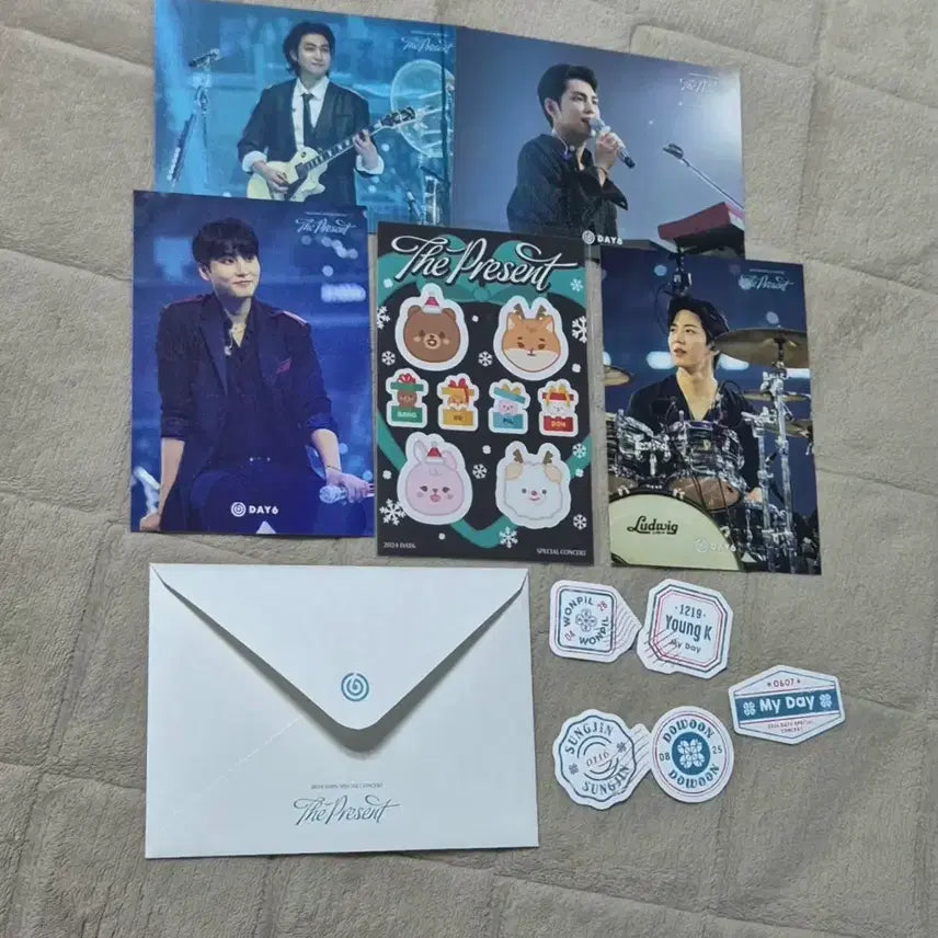[BUNJANG] Day6 Made Gift Postcard Sticker Bundle Set / 데이식스 클콘 마데 기프트 엽서 스티커 일괄
